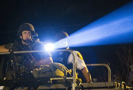 Tactical G700 Military Flashlight
